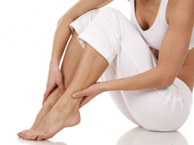 sintomas de varizes nas pernas